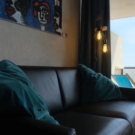 La Vue Des Marins Domi Et Domi Daire